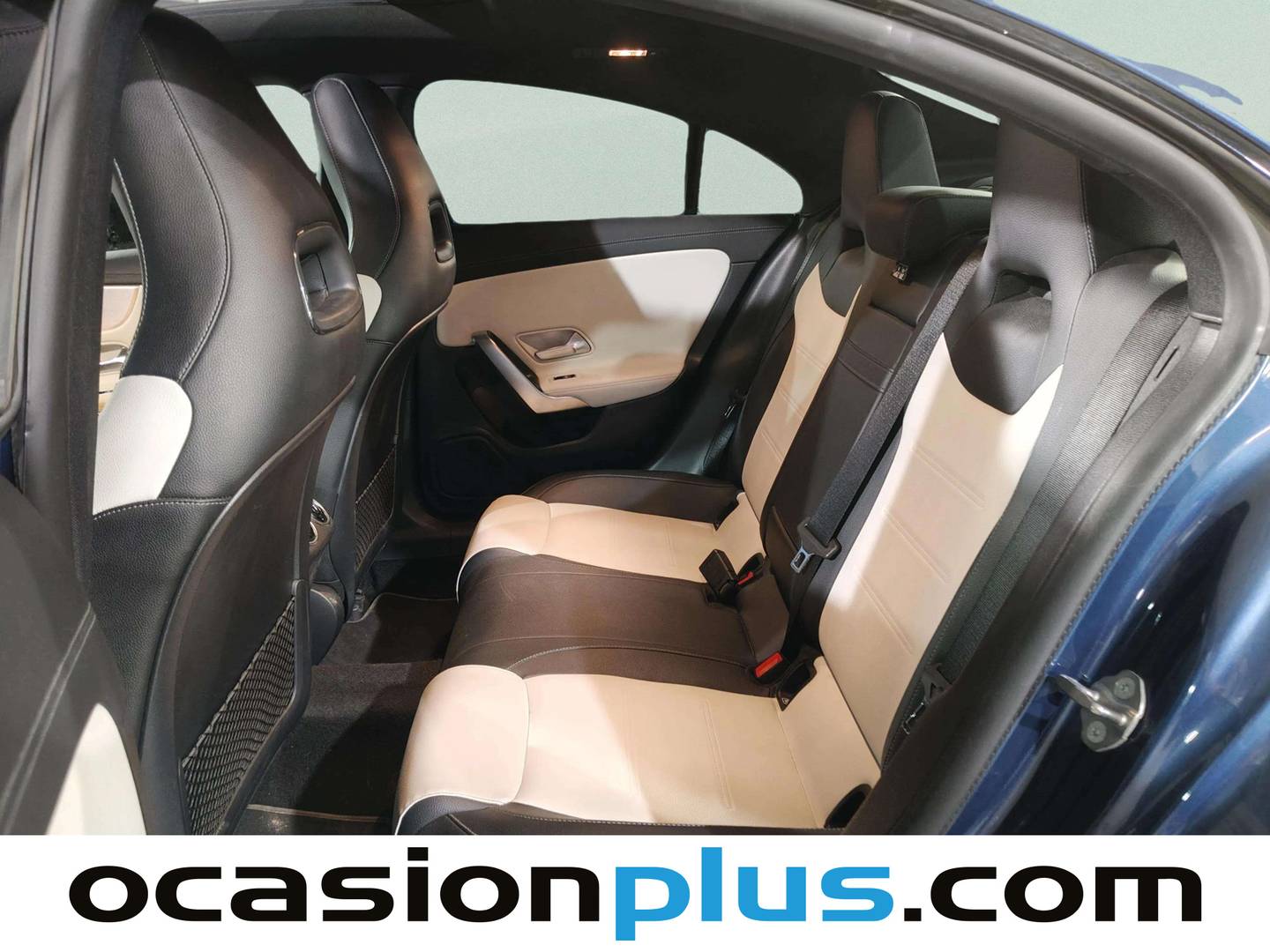Foto asientos traseros Mercedes CLA Mercedes CLA 220 d (190 CV)
