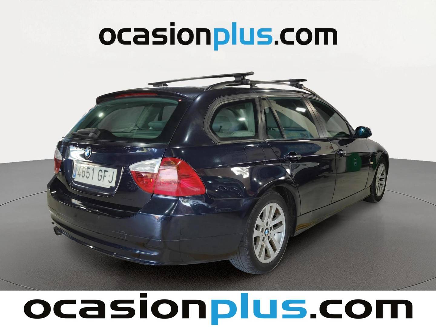 Foto trasera BMW Serie 3 BMW Serie 3 318i Touring (143 CV) derecha