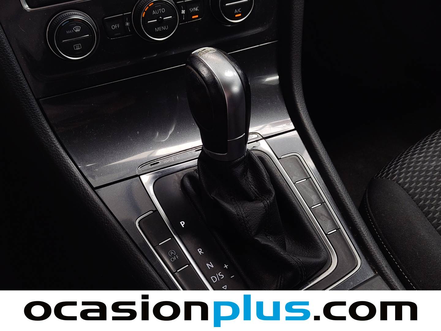 Volkswagen Golf Volkswagen Golf Business & Navi 1.6 TDI (115 CV) DSG de segunda mano