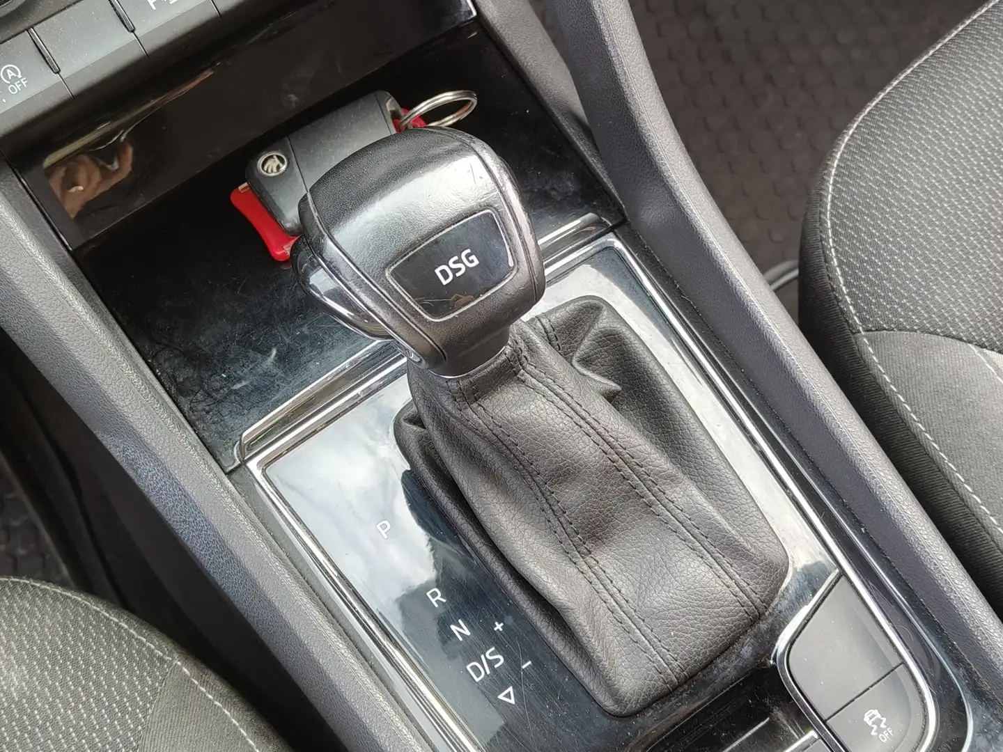 Foto Skoda Kodiaq Skoda Kodiaq 1.5 TSI Ambition 4x2 DSG  (150 CV)