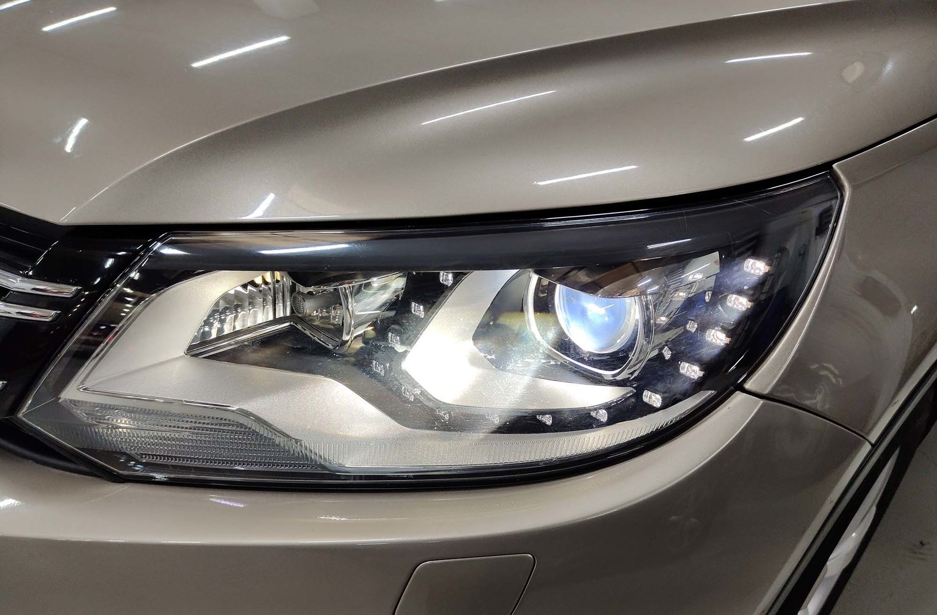 Volkswagen Tiguan Sport 2.0 TDI BMT 4Motion - foto 18