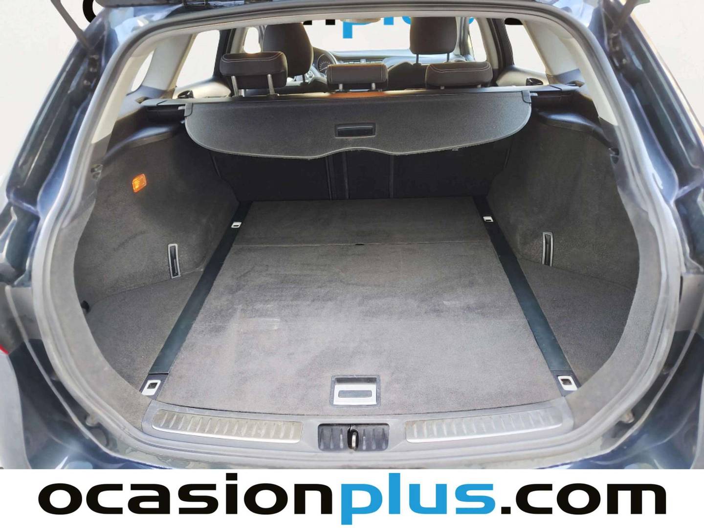 Fotos maletero Toyota Avensis Toyota Avensis Touring Sports 2.0 150D (143 CV)