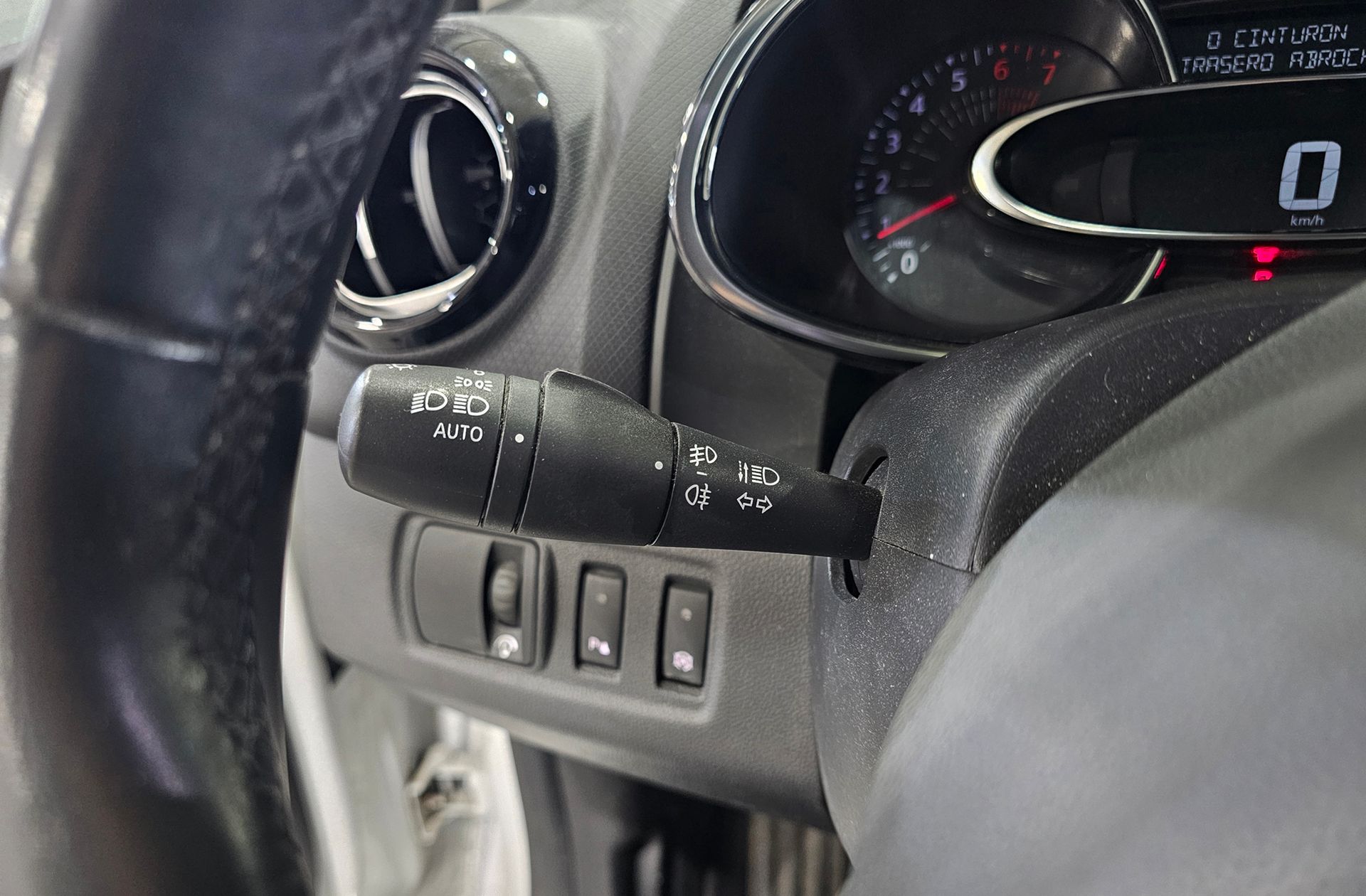 Renault Clio Zen Energy TCe - foto 26
