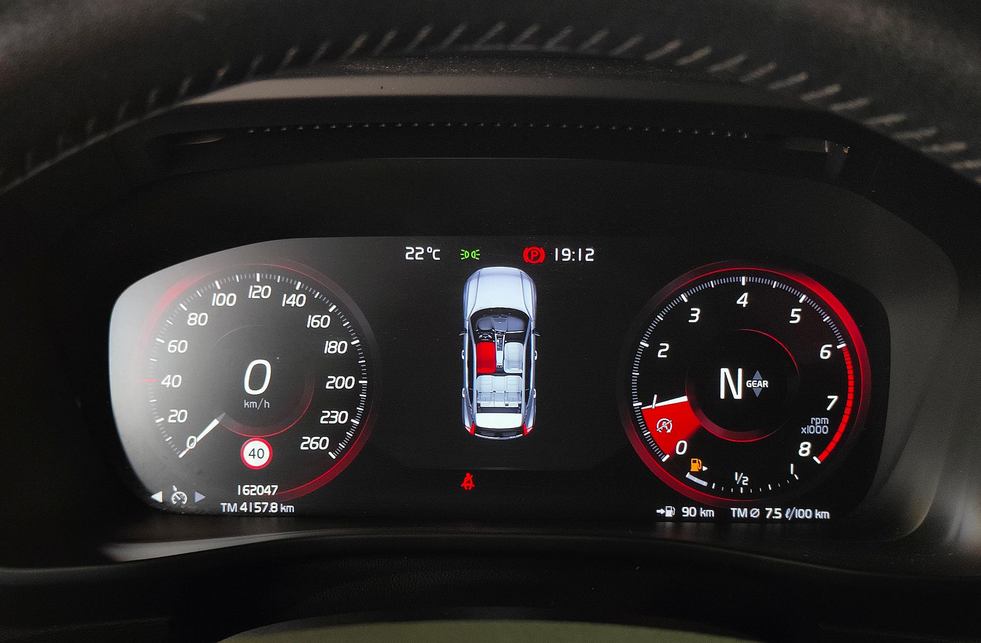 Volvo XC40 T3 Business Plus - foto 24