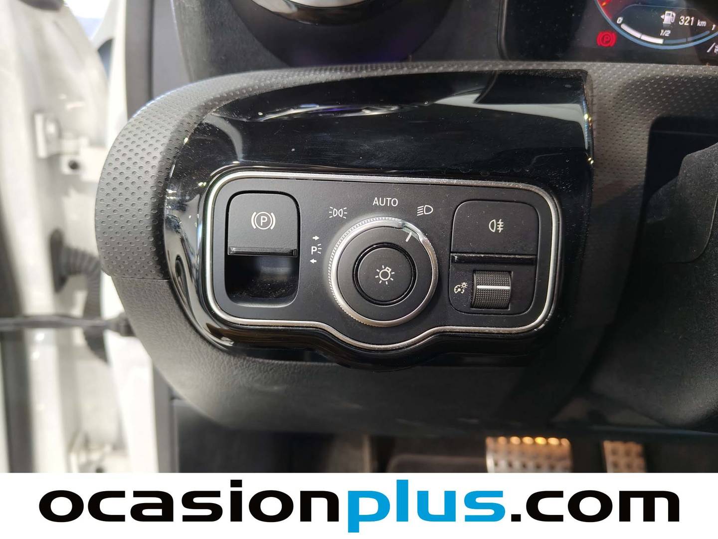 Mercedes Clase A Mercedes-Benz Clase A 200 Pack AMG  (163 CV) seminuevo