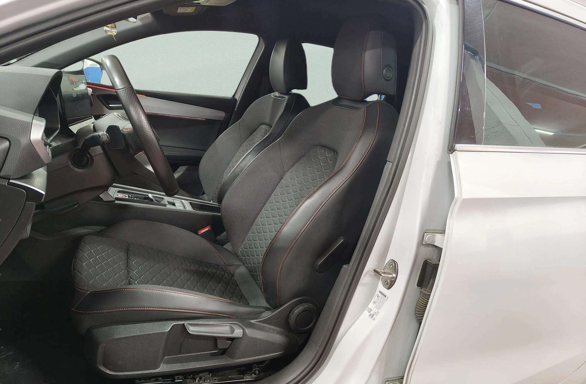 SEAT León ST ST 2.0 TDI FR Go L DSG - foto 11