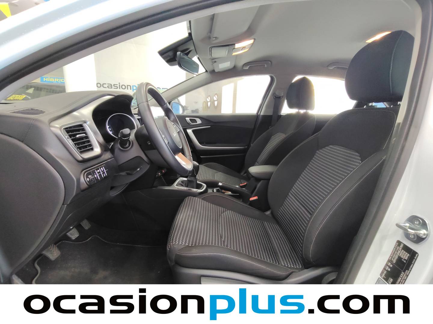 Foto asientos delanteros KIA Ceed KIA Ceed 1.0 T-GDI Drive (100 CV)