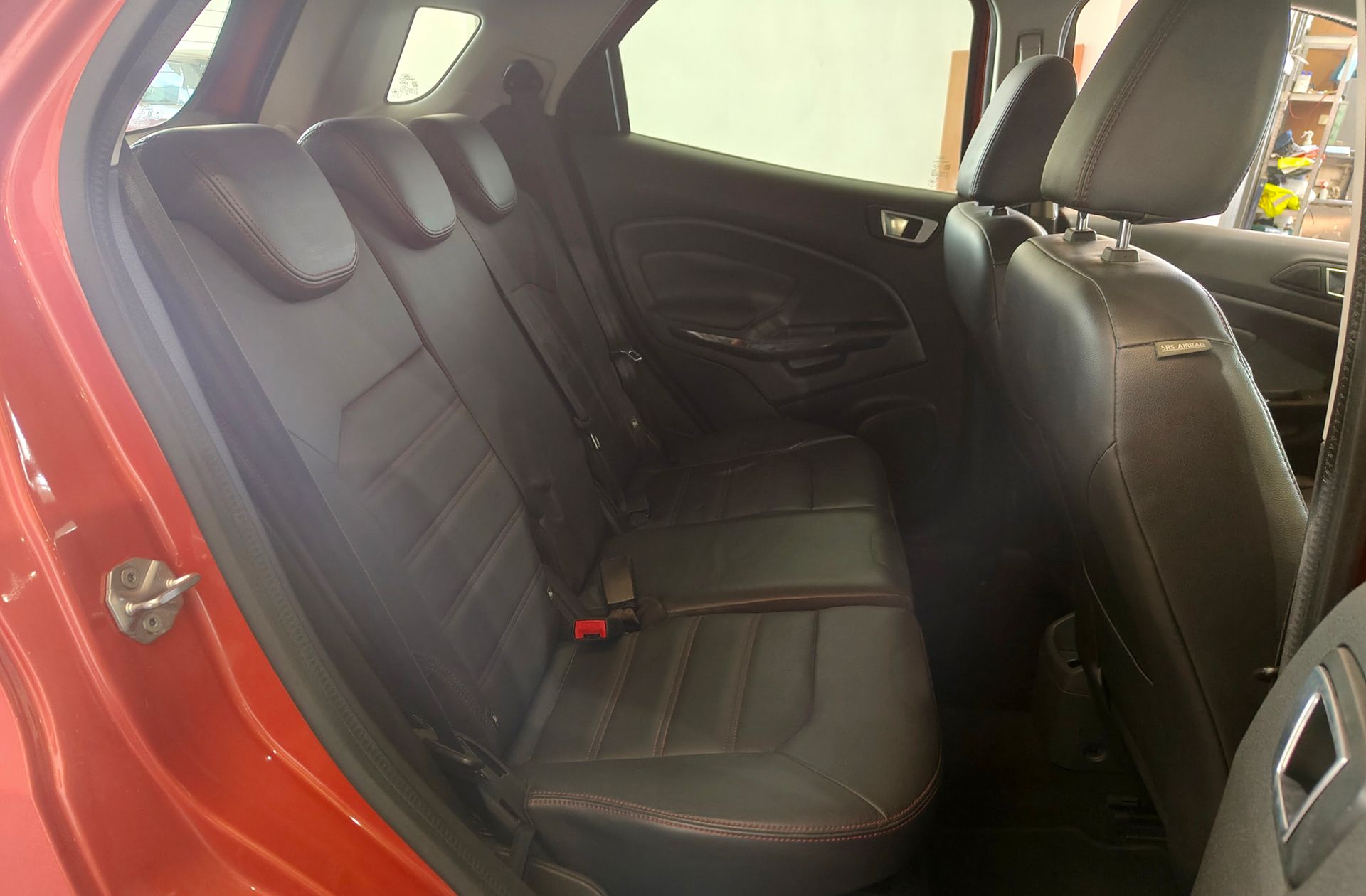 Ford EcoSport 1.5 TDCi Titanium - foto 15