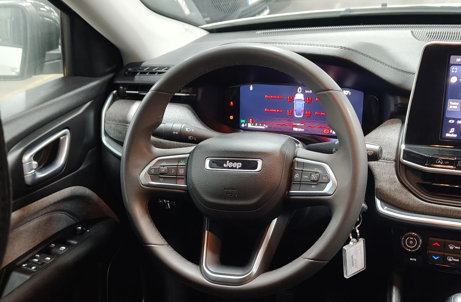 Jeep Compass 1.6 MultiJet Longitude 4x2 - foto 20