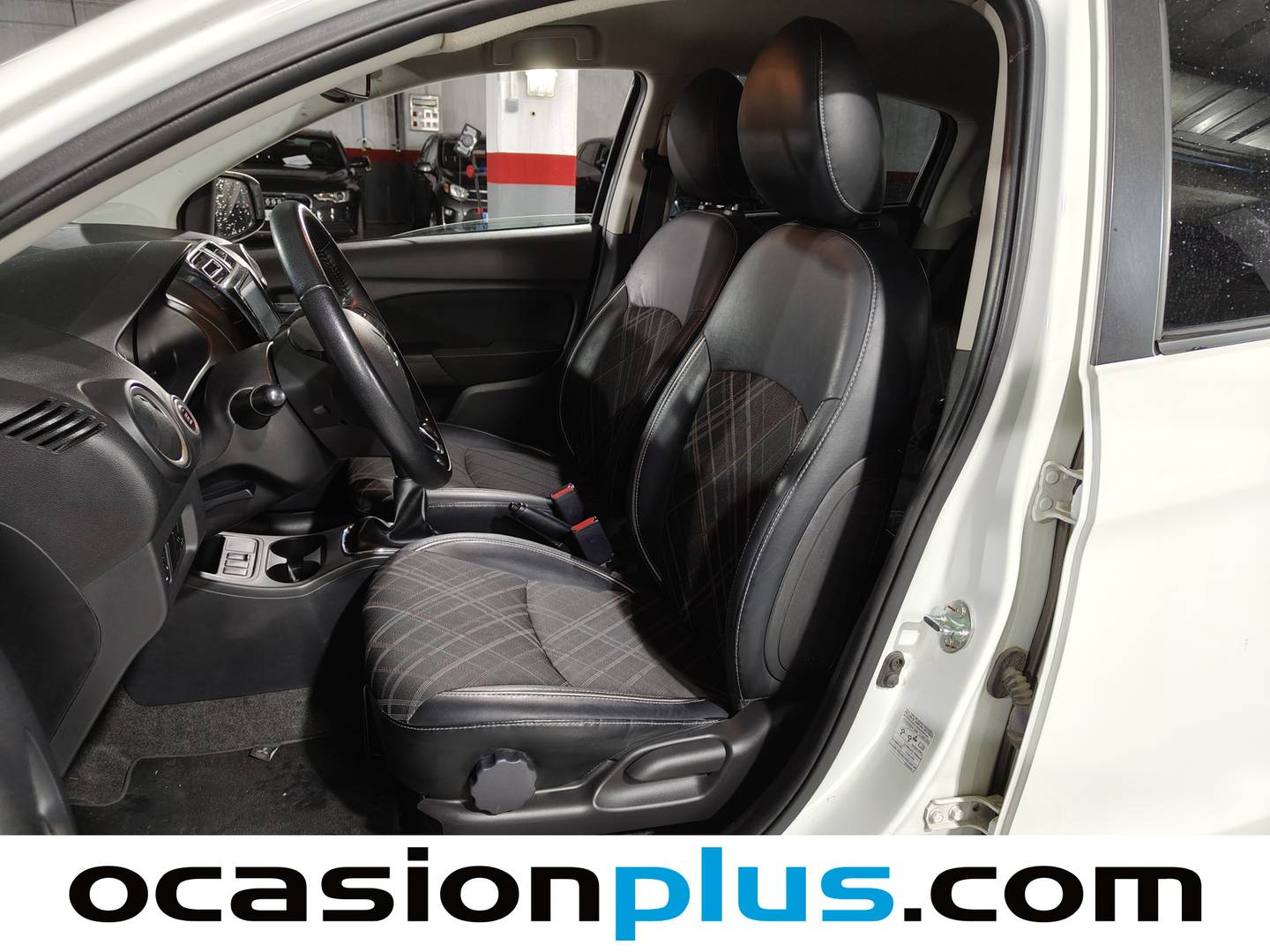 Foto Mitsubishi Space Star Mitsubishi Space Star 120 MPI Kaiteki (71 CV)