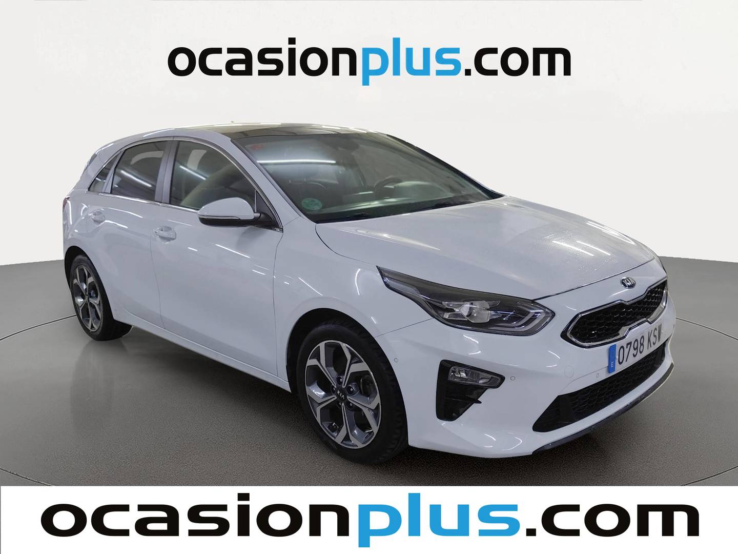 Foto delantera KIA Ceed KIA Ceed 1.4 T-GDi Launch Edition DCT (140 CV) derecha