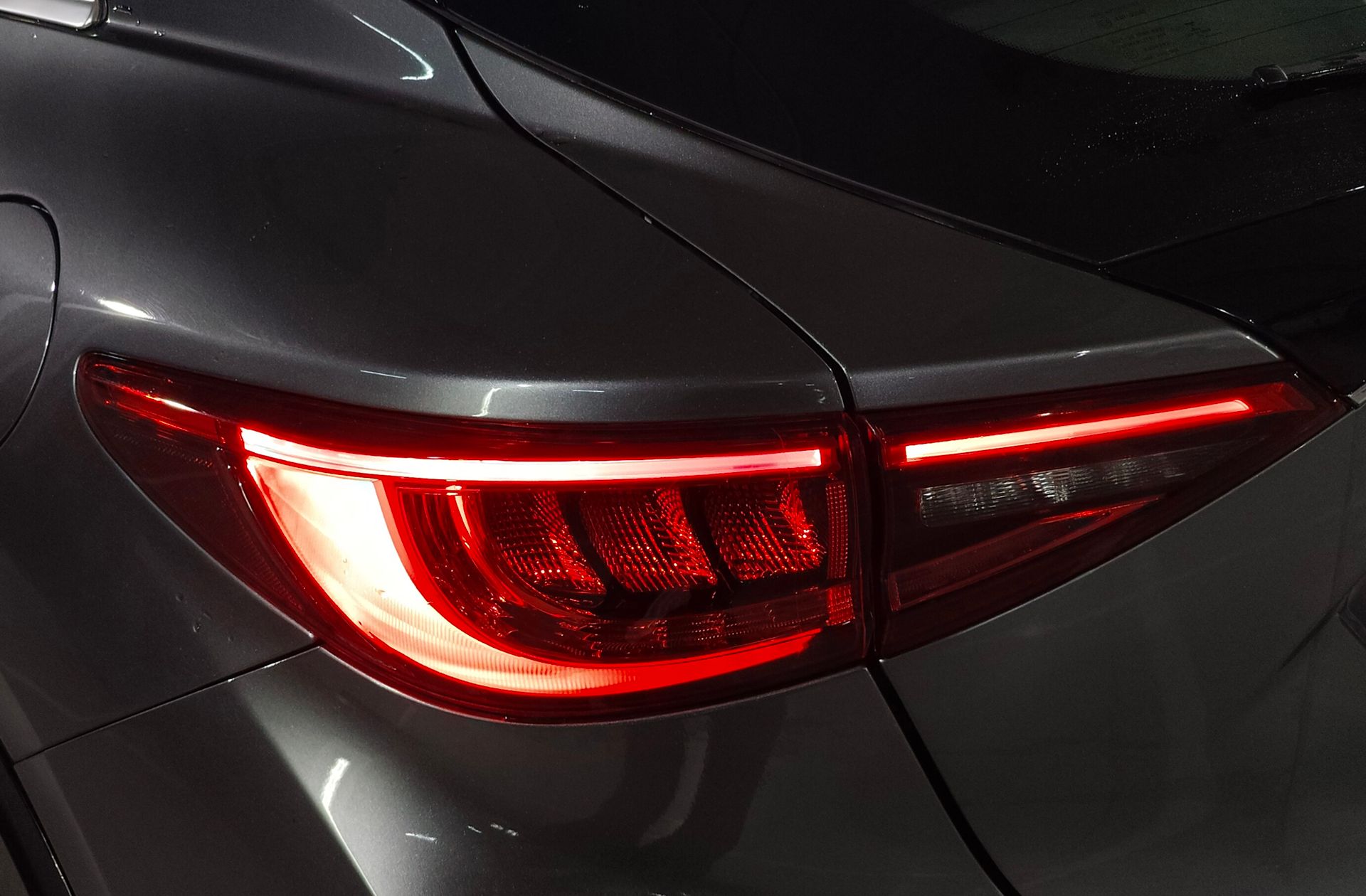 Infiniti Q30 1.5 D Premium - foto 15