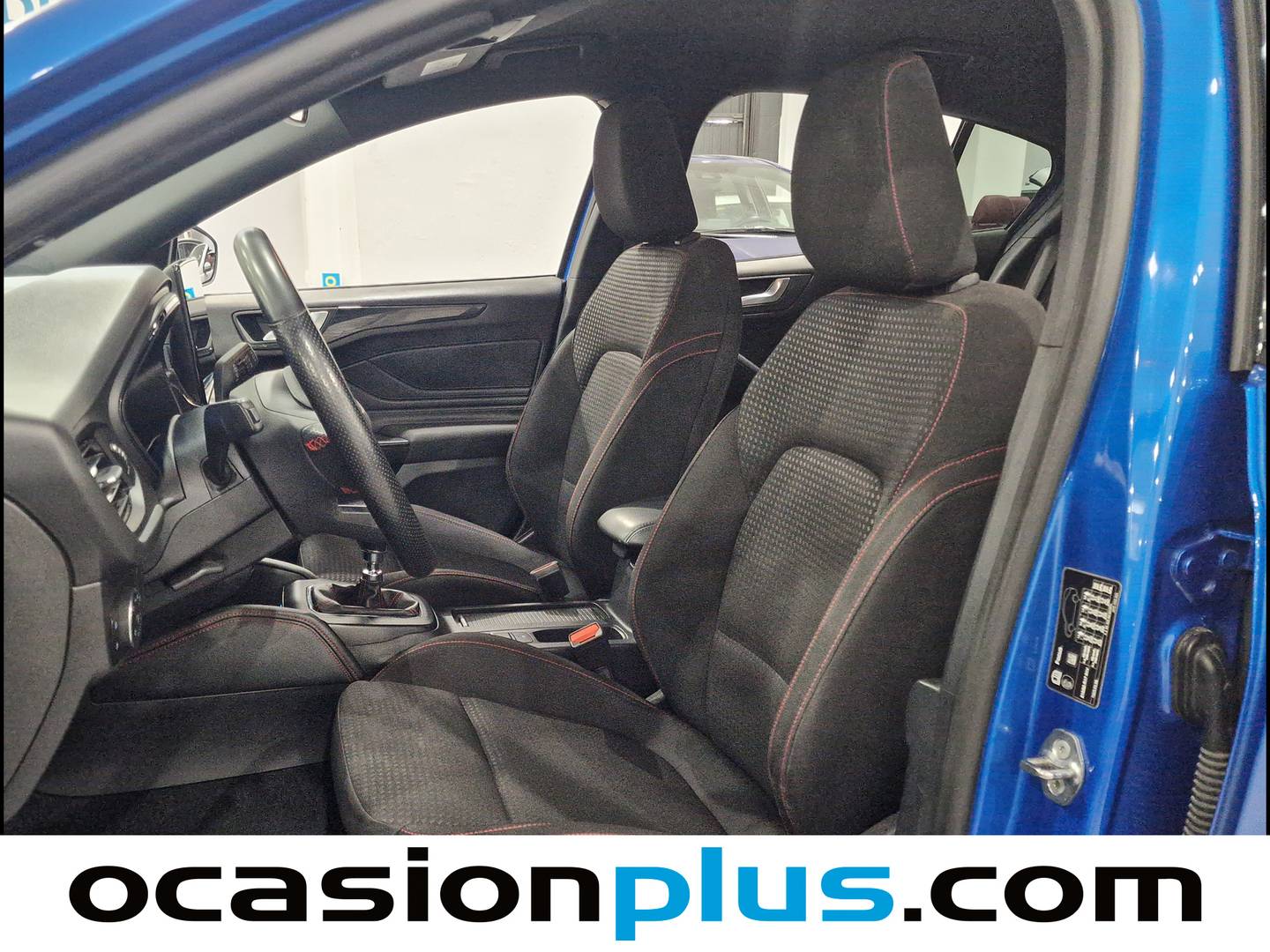 Foto asientos delanteros Ford Focus Ford Focus 1.0 Ecoboost MHEV ST-Line (125 CV)