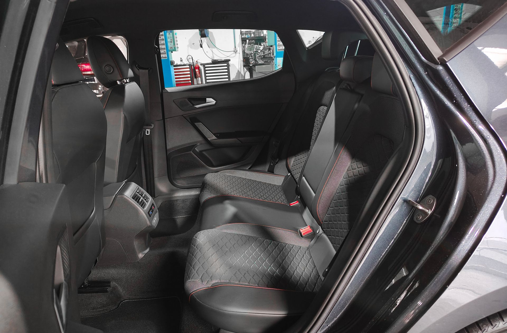 SEAT León 1.5 eTSI FR Launch Pack L DSG - foto 15