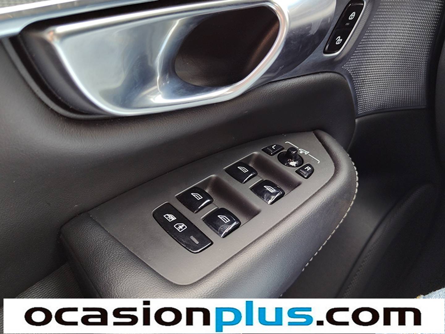 Foto Volvo XC90 Volvo XC90 T8 Core Recharge AWD Auto  (455 CV) 7 Plazas