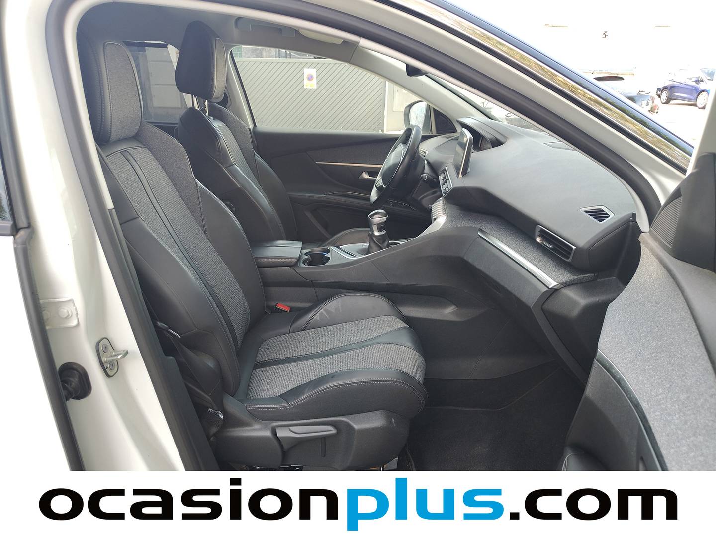 Peugeot 5008 Peugeot 5008 PureTech 130 S&S Allure (130 CV)7 Plazas al mejor precio