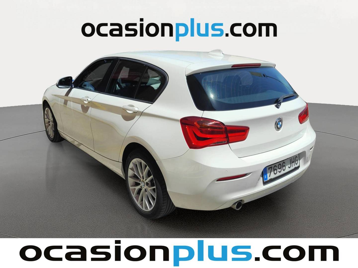Foto trasera BMW Serie 1 BMW Serie 1 116d (116 CV) izquierda