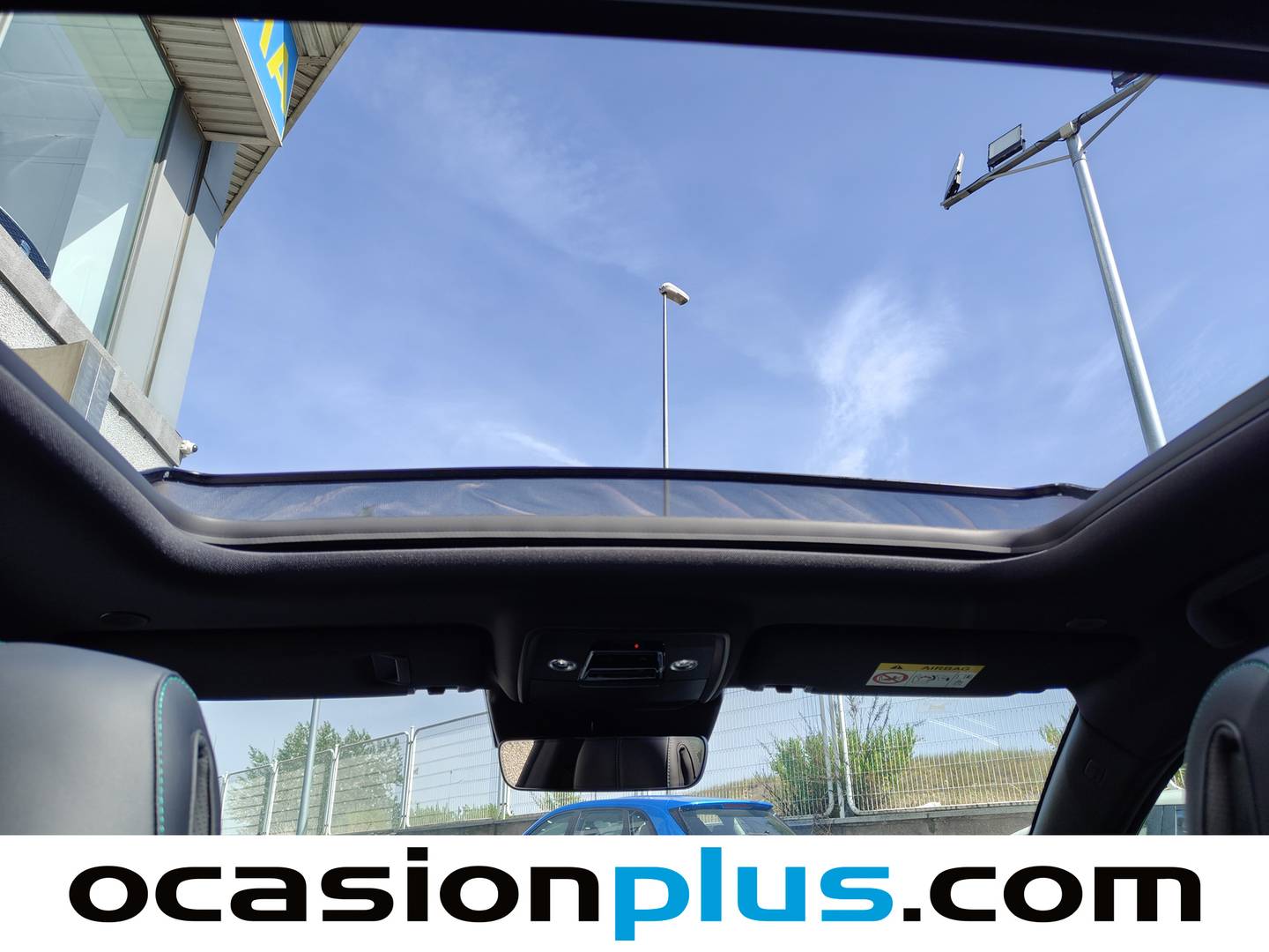 Extras y acabados del BYD Seal U DM-i BYD Seal U DM-i Comfort  (218 CV)
