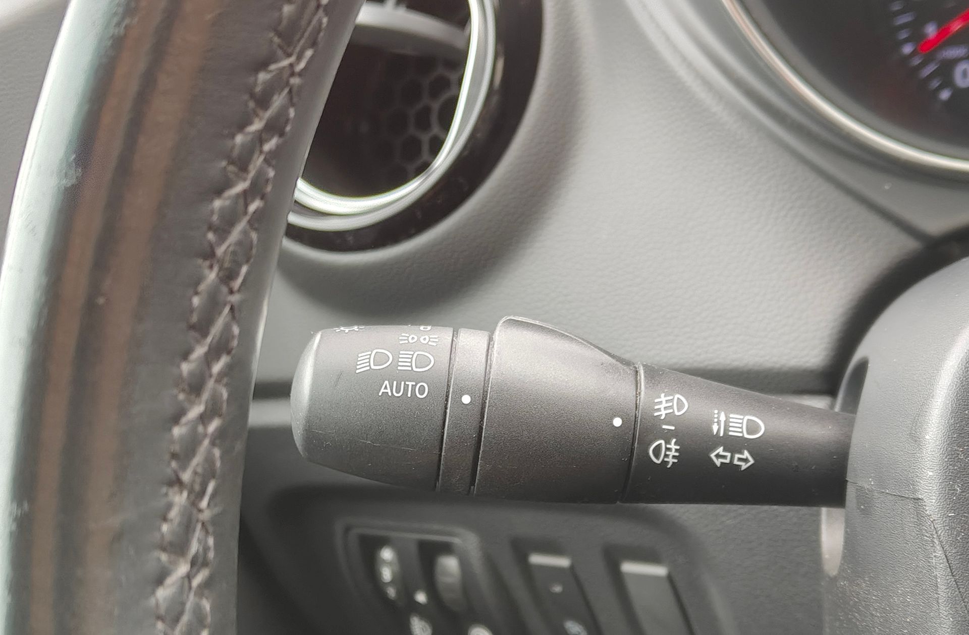 Renault Captur Zen TCe GPF - foto 22