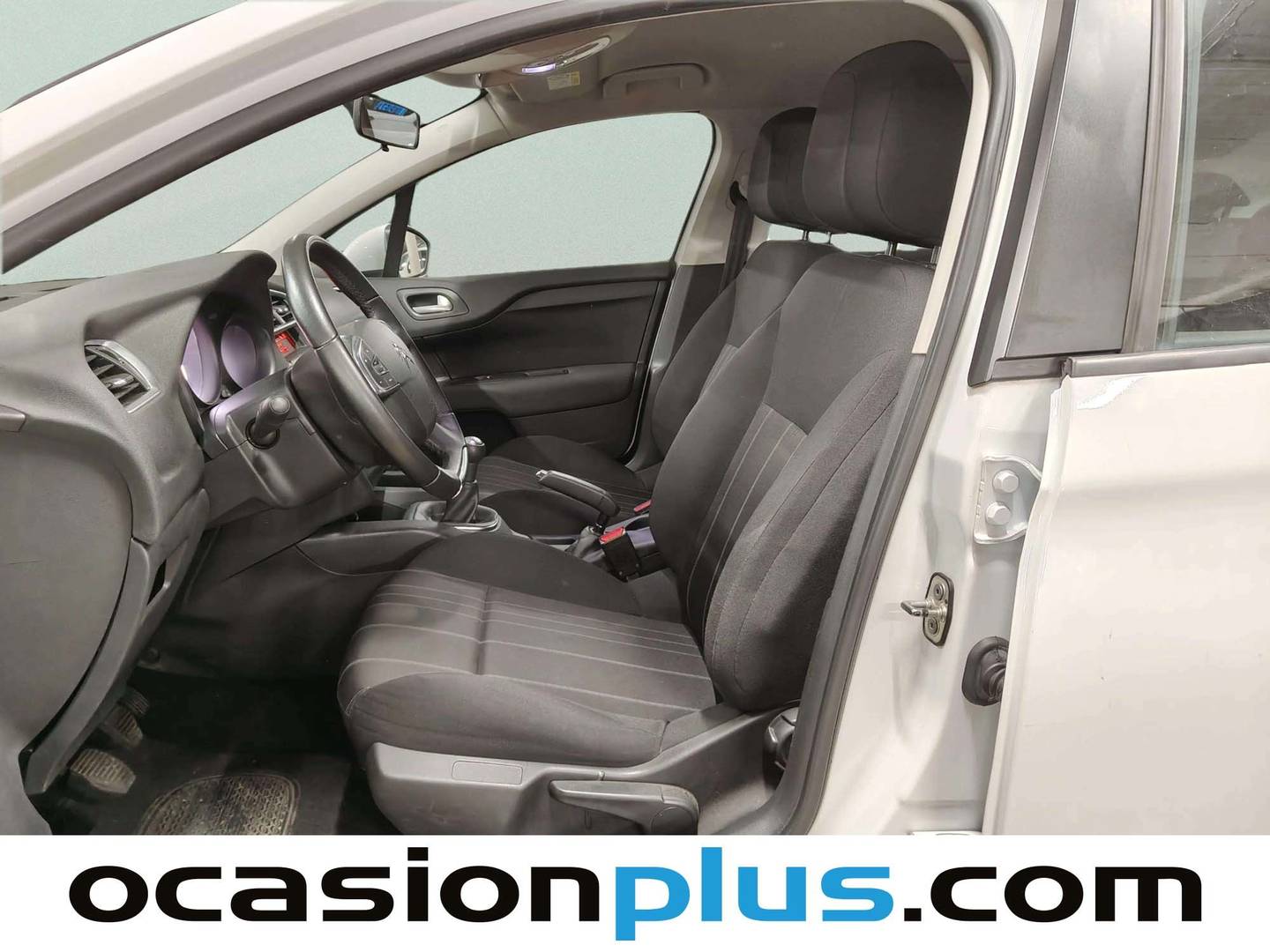 Foto asientos delanteros Citroën C4 Citroen C4 PureTech 110 Live Edition (110 CV)