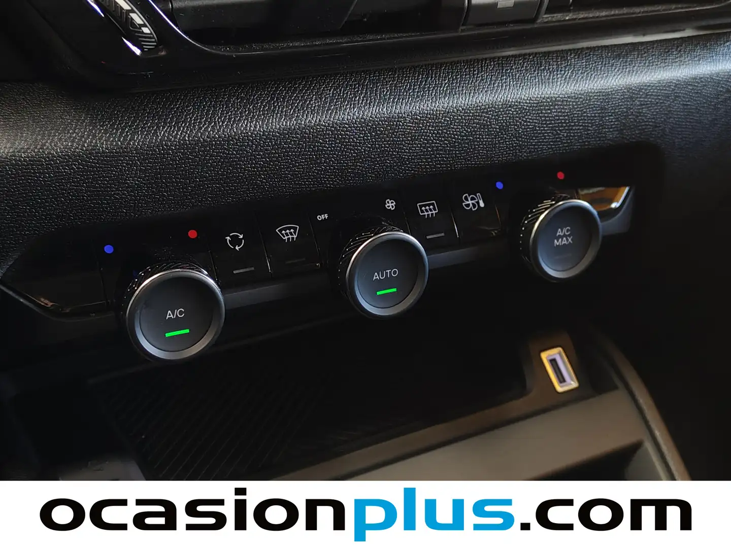 Foto Citroën C4 Citroen C4 PureTech 130 S&S Plus (131 CV)