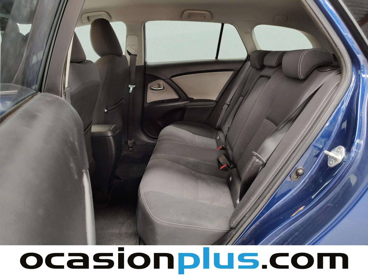 Foto asientos traseros Toyota Avensis Toyota Avensis Advance Touring Sports 2.0 150D (143 CV)