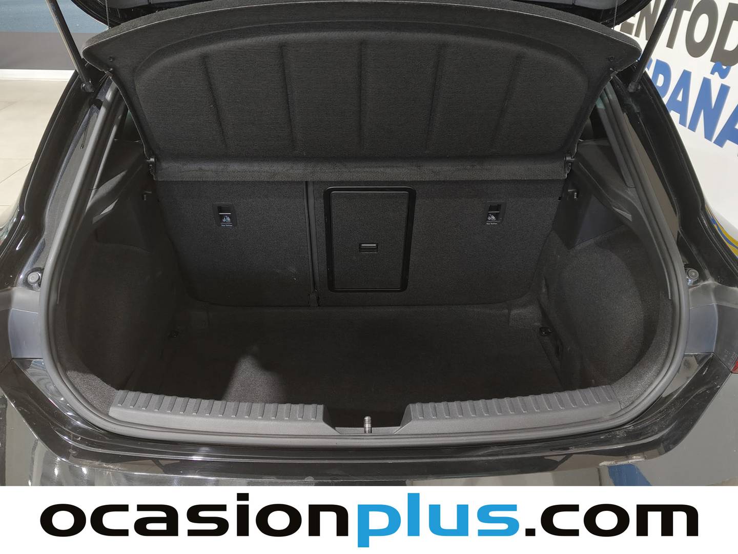 Fotos maletero Seat León SEAT León 1.5 TSI S&S FR Launch Pack L (150 CV)