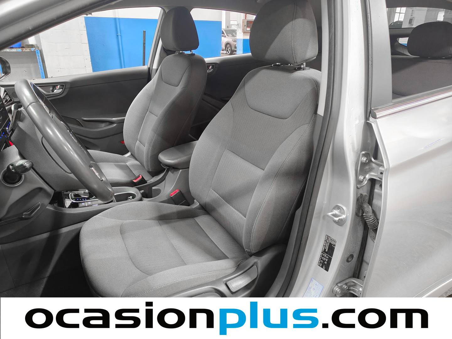 Foto asientos delanteros Hyundai IONIQ Hyundai Ioniq 1.6 GDI HEV Tecno DCT (141 CV)