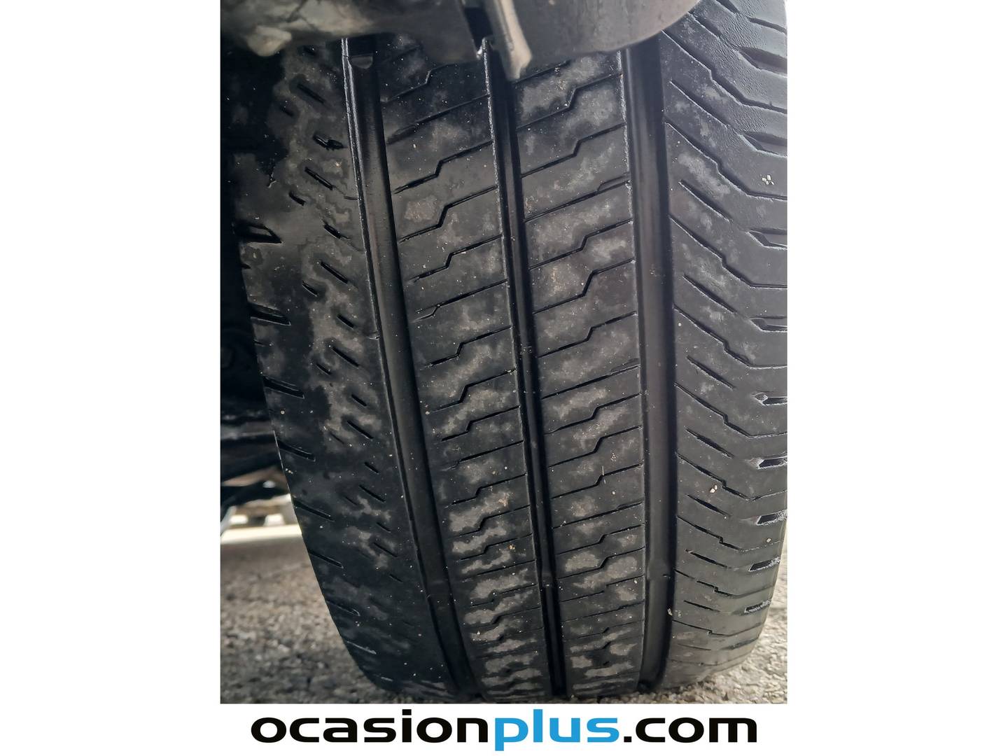 Foto SsangYong Rodius Ssangyong Rodius D22T Premium (178 CV) 7 Plazas