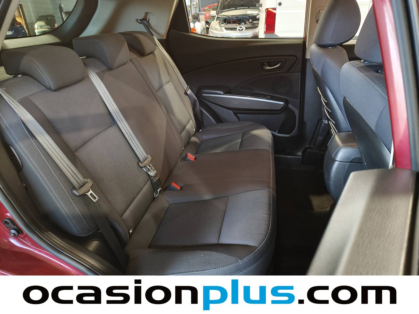 Foto SsangYong Tivoli Ssangyong Tivoli G12T Urban Plus  (128 CV)