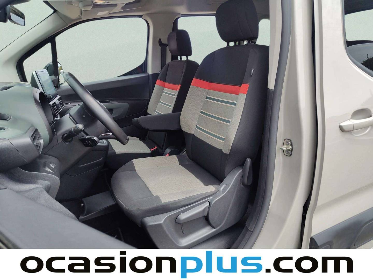Foto asientos delanteros Citroën Berlingo Citroën Berlingo BlueHDi 130 S&S Talla M Shine (130 CV)