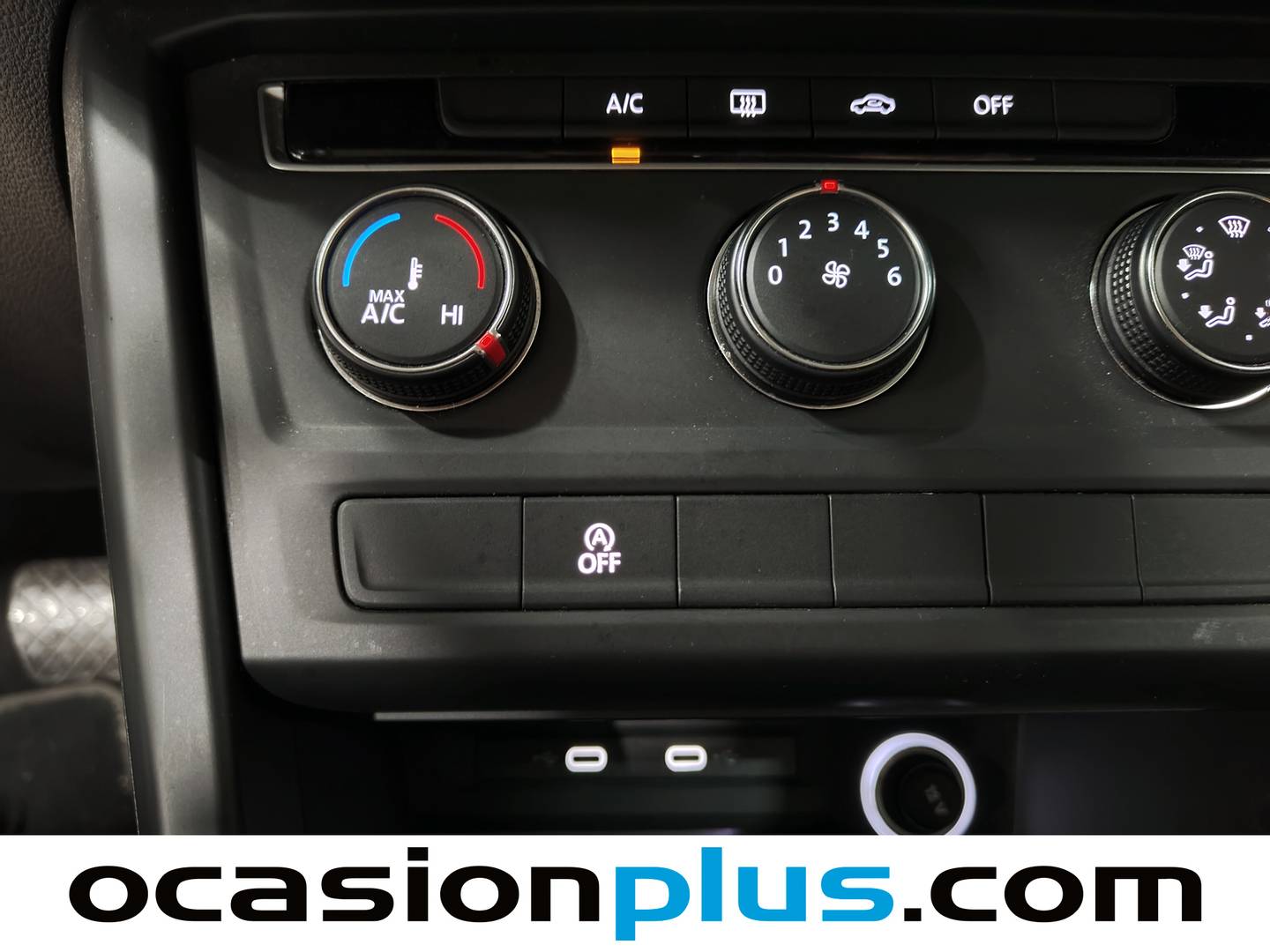 Foto Volkswagen Touran Volkswagen Touran Business & Navi 1.5 TSI (150 CV) DSG