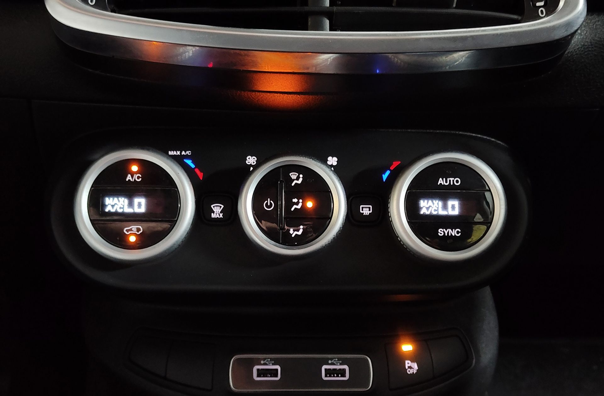 Fiat 500X 1.0 Firefly Lounge - foto 27