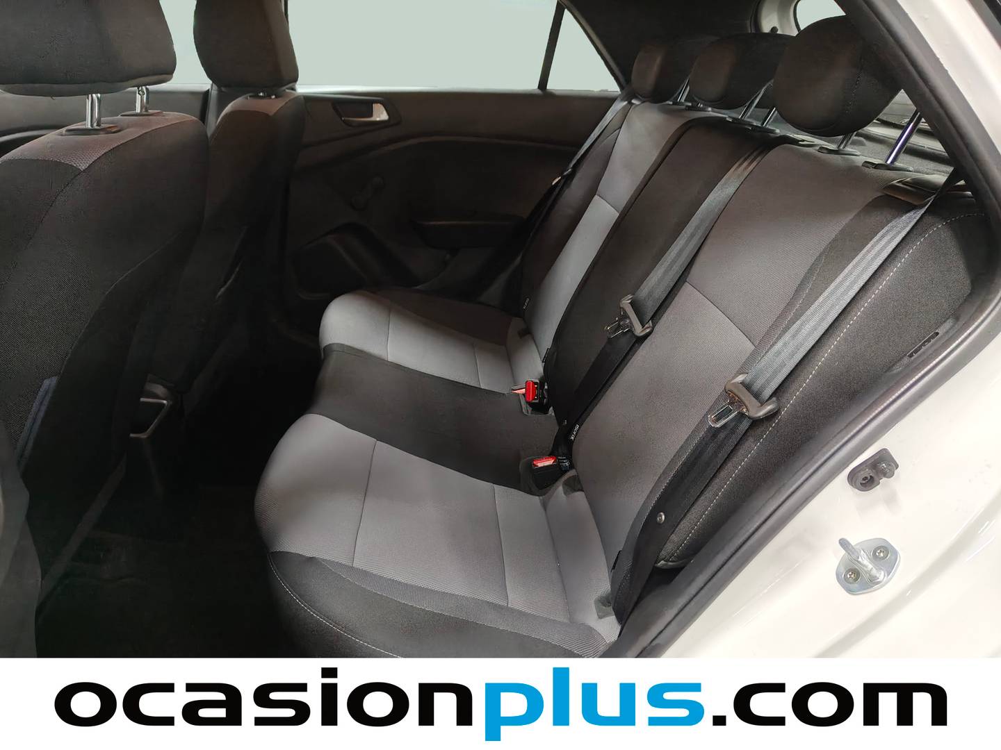 Foto asientos traseros Hyundai i20 Hyundai i20 1.2 MPI Go! (84 CV)