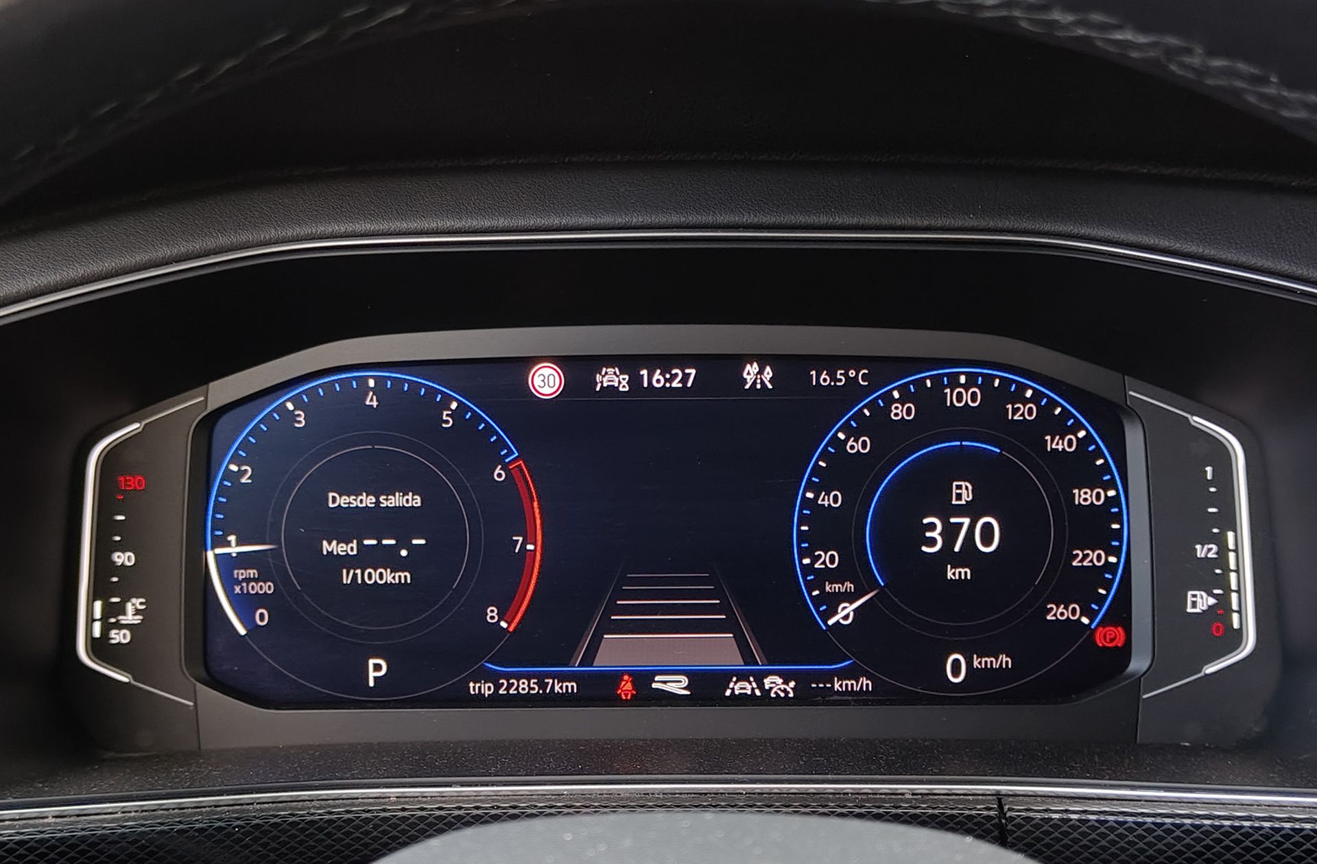 Volkswagen T-Cross R-Line 1.0 TSI DSG - foto 24