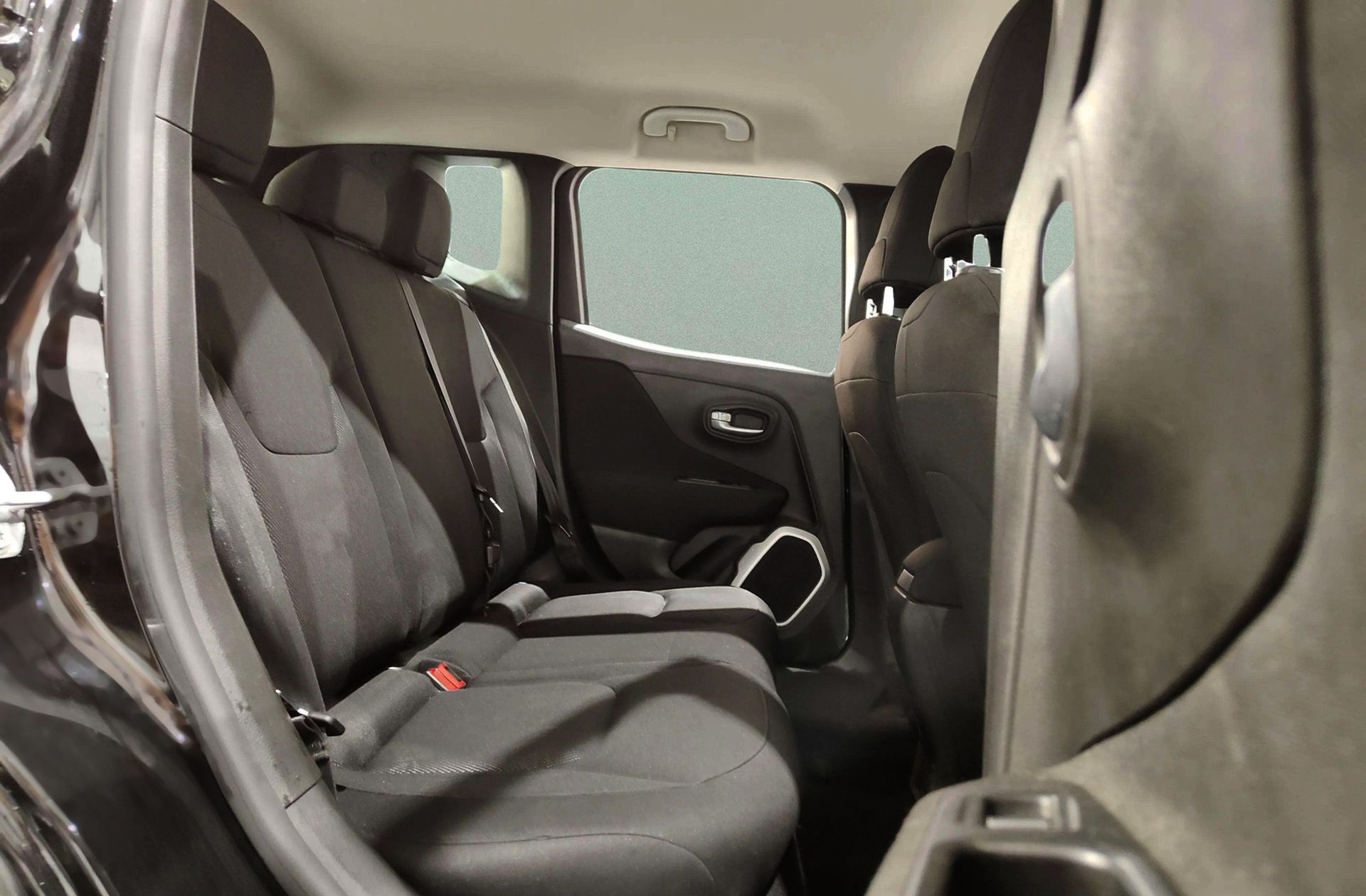 Jeep Renegade 1.6 E-TORQ Sport FWD E6 - foto 13