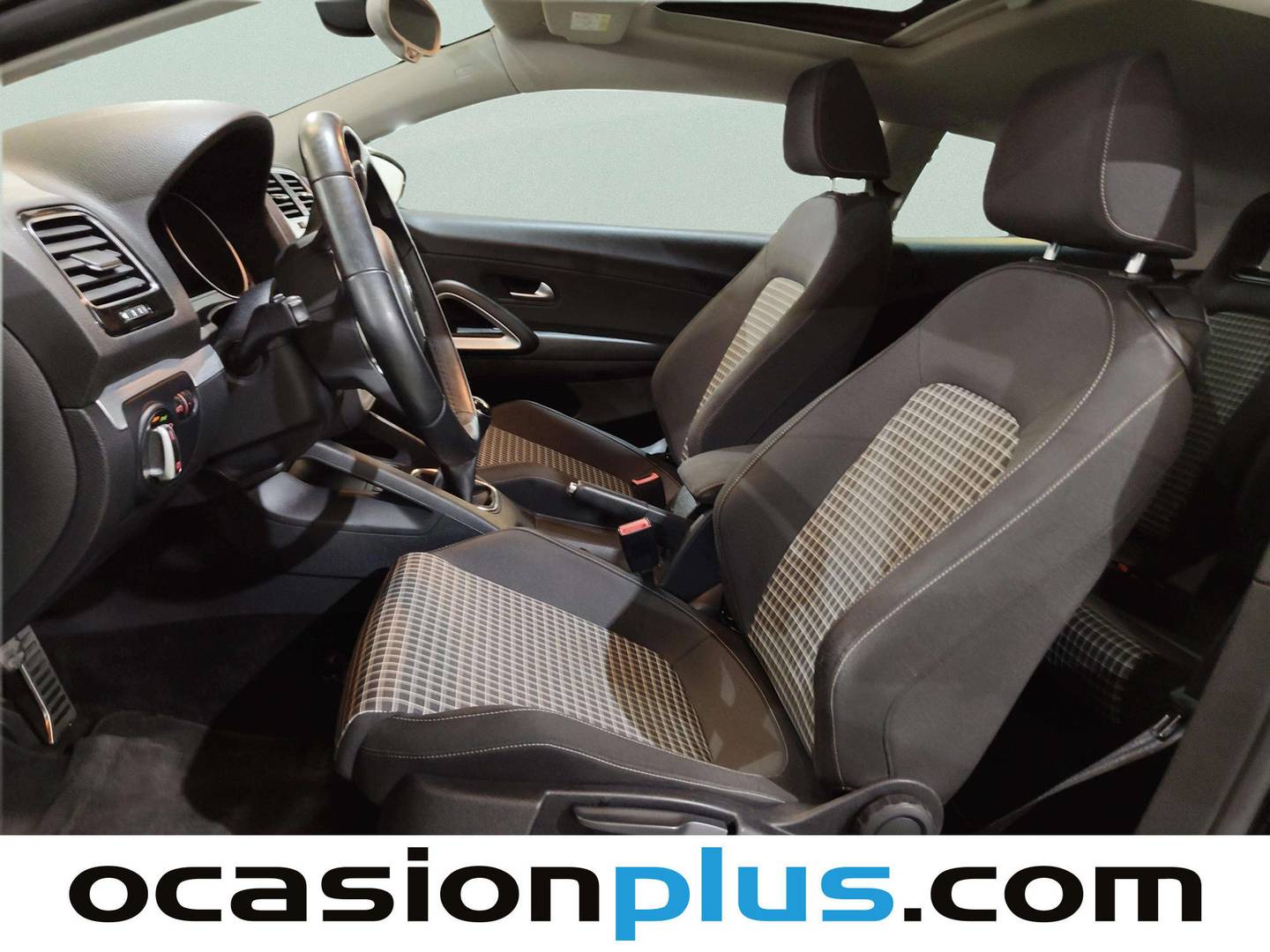 Foto asientos delanteros Volkswagen Scirocco Volkswagen Scirocco by R-Line 1.4 TSI (125 CV)