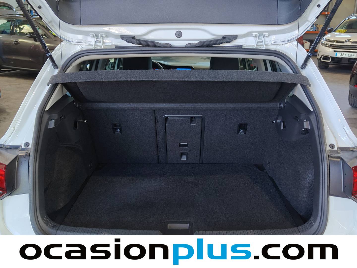 Fotos maletero Volkswagen Golf Volkswagen Golf Life 2.0 TDI  (115 CV)