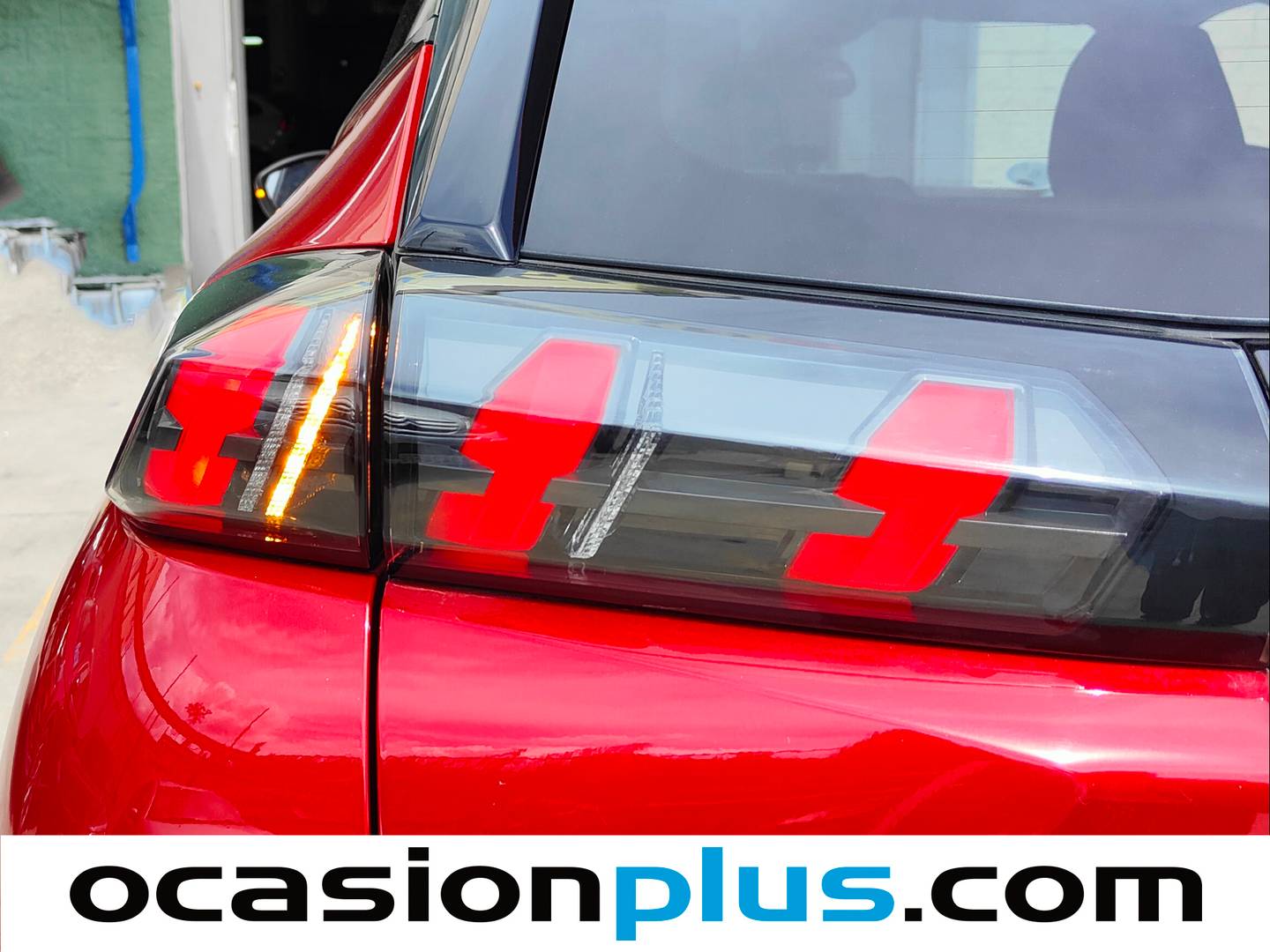 Acabados Peugeot 2008 Peugeot 2008 PureTech 130 S&S Allure Pack EAT8 (130 CV)