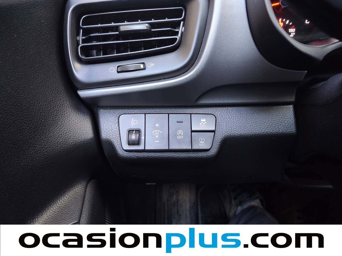 Equipamiento del KIA Stonic Kia Stonic 1.2 DPi Concept Plus (84 CV)