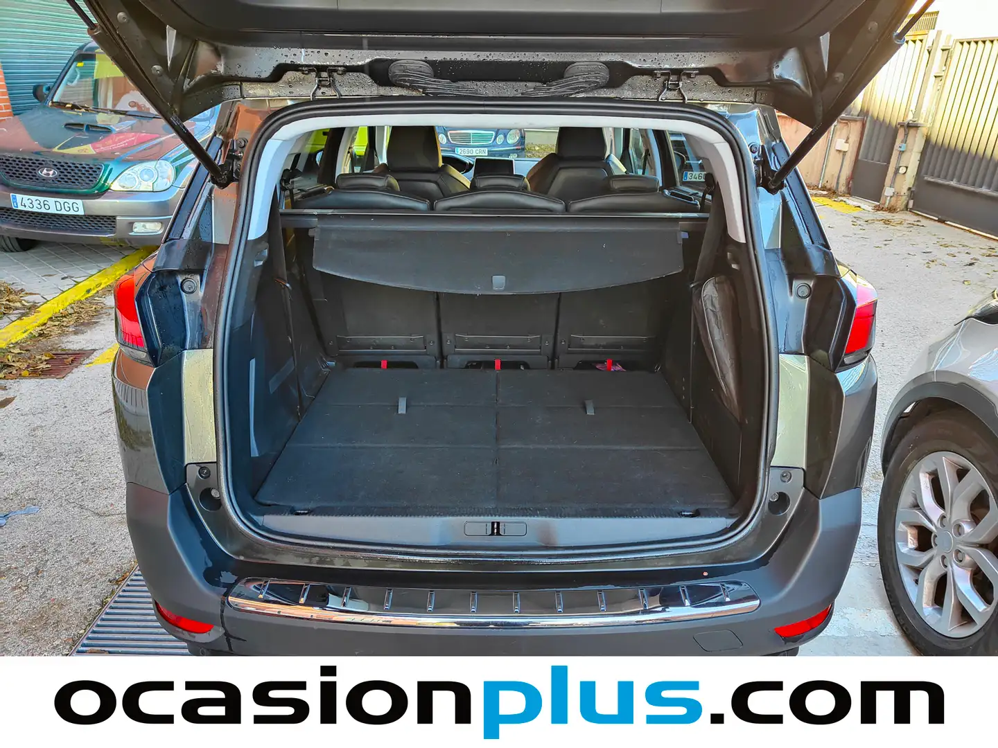 Foto Peugeot 5008 Peugeot 5008 PureTech 130 S&S Allure (130 CV) 7 Plazas