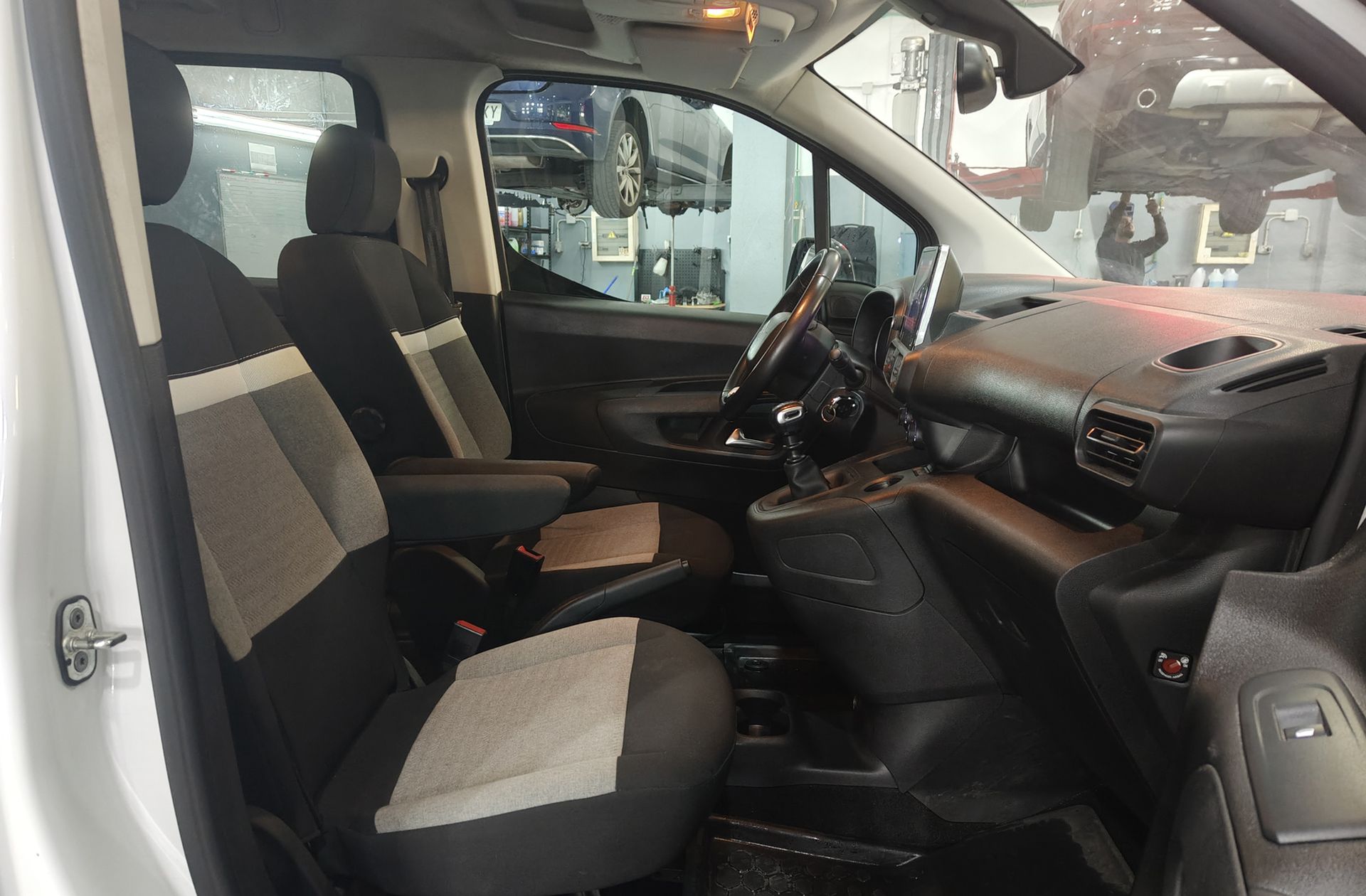 Citroën Berlingo BlueHDi 130 Talla XL Feel Pack - foto 16