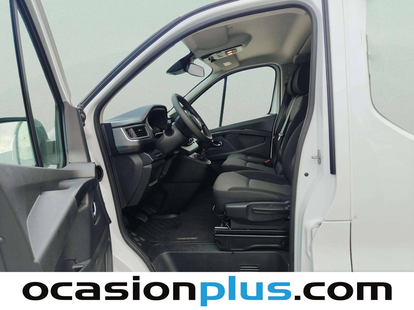 Foto asientos delanteros Renault Trafic Renault Trafic Combi Mixto Energy Blue dCi (110 CV) Camperizada