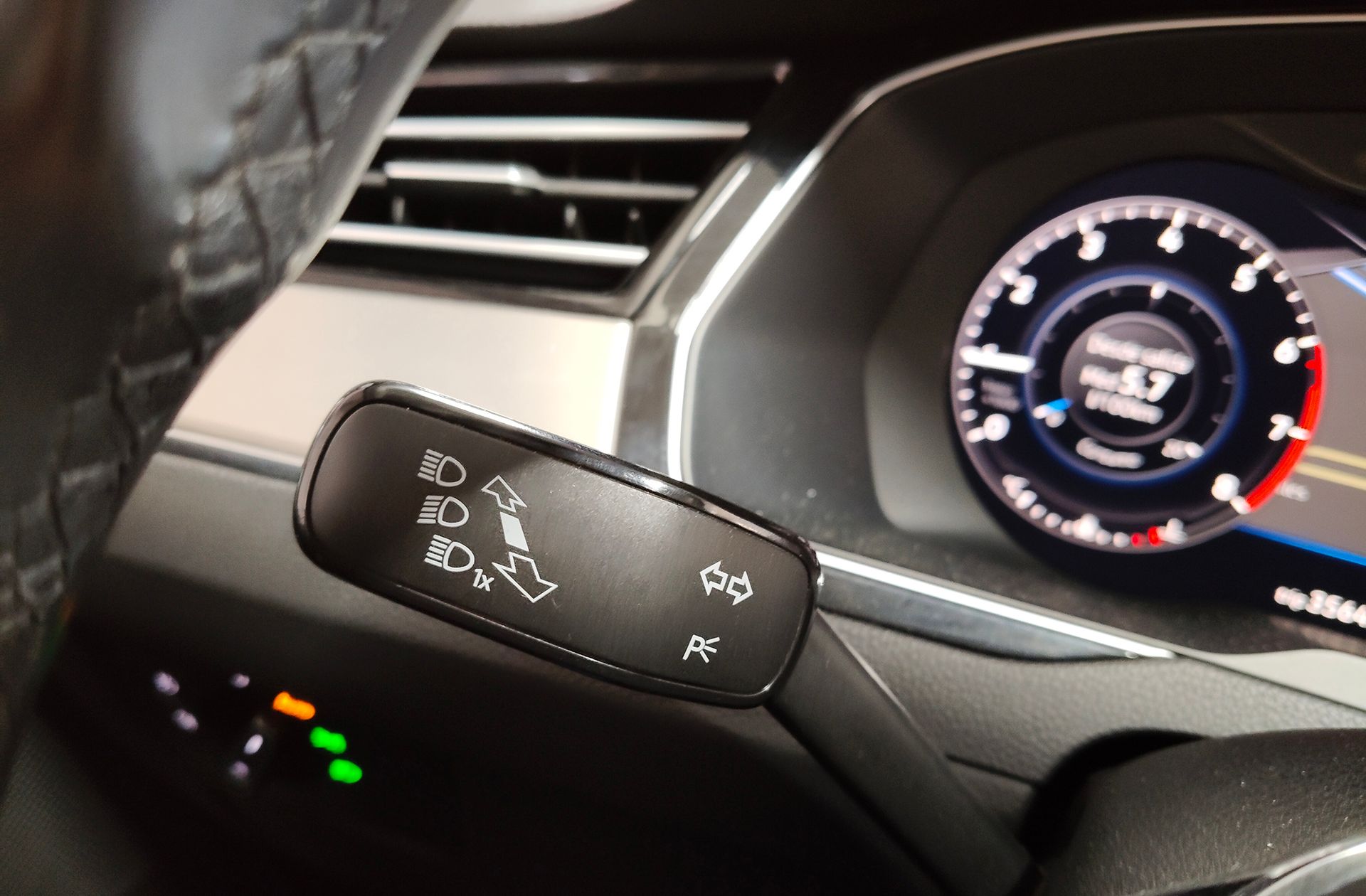 Volkswagen Passat Sport 1.5 TSI - foto 32