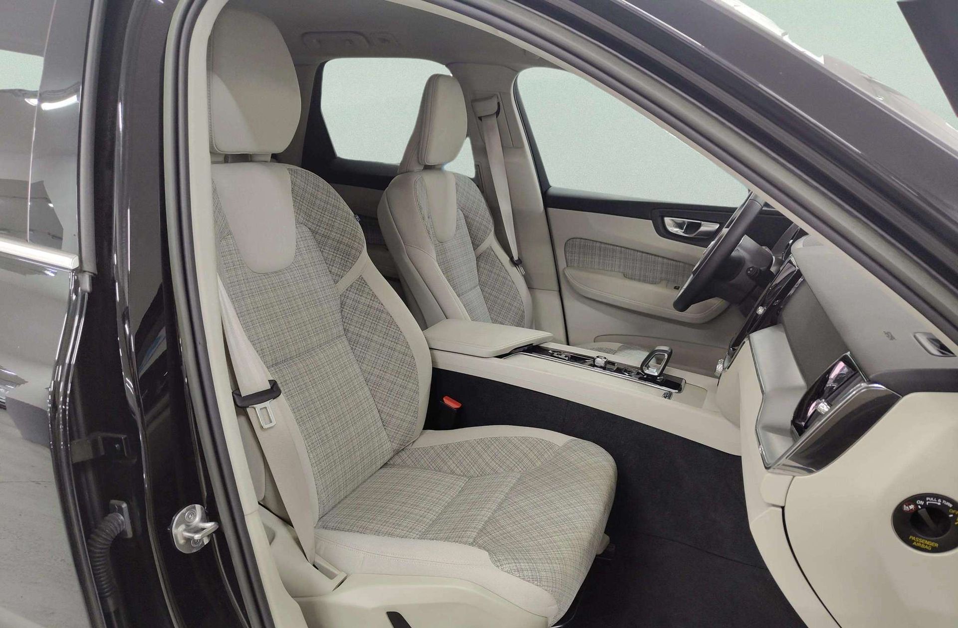 Volvo XC60 B4 D Core - foto 24
