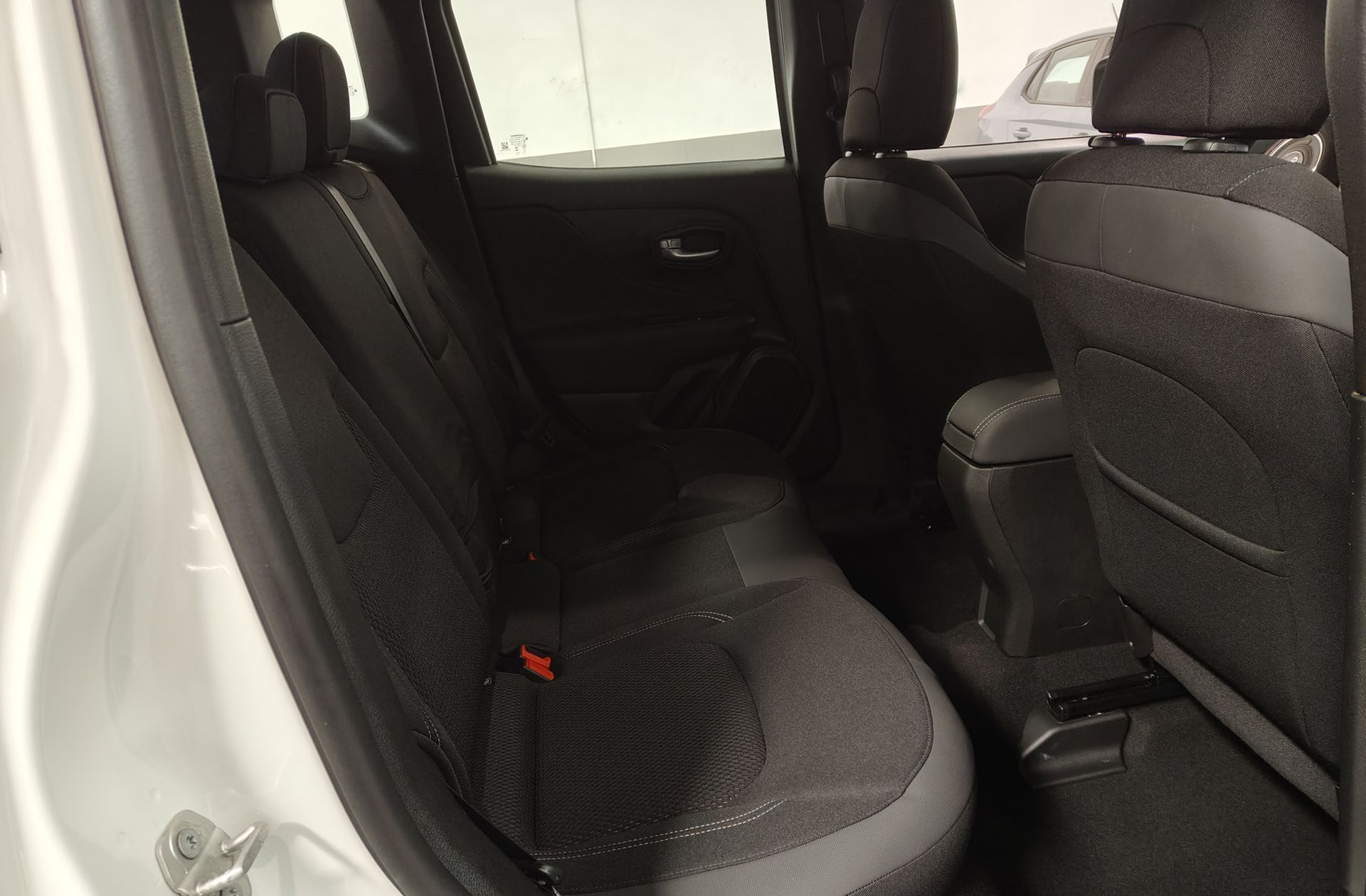 Jeep Renegade eHybrid Longitude ATX - foto 13