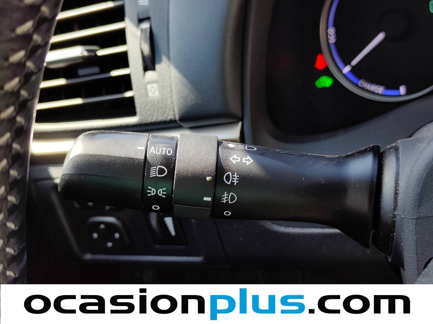Equipamiento del Lexus CT Lexus CT 200h Executive (136 CV)