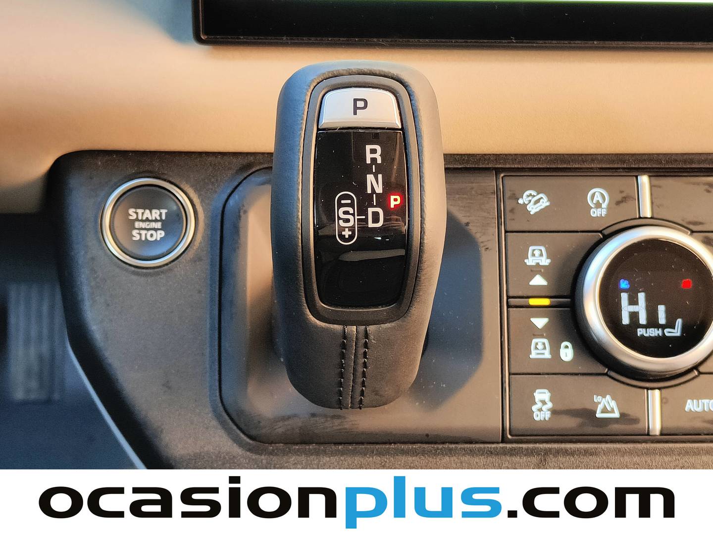 Foto Land Rover Defender Land Rover Defender 90 3.0 I6 MHEV X-Dynamic HSE 4WD AT  (400 CV)