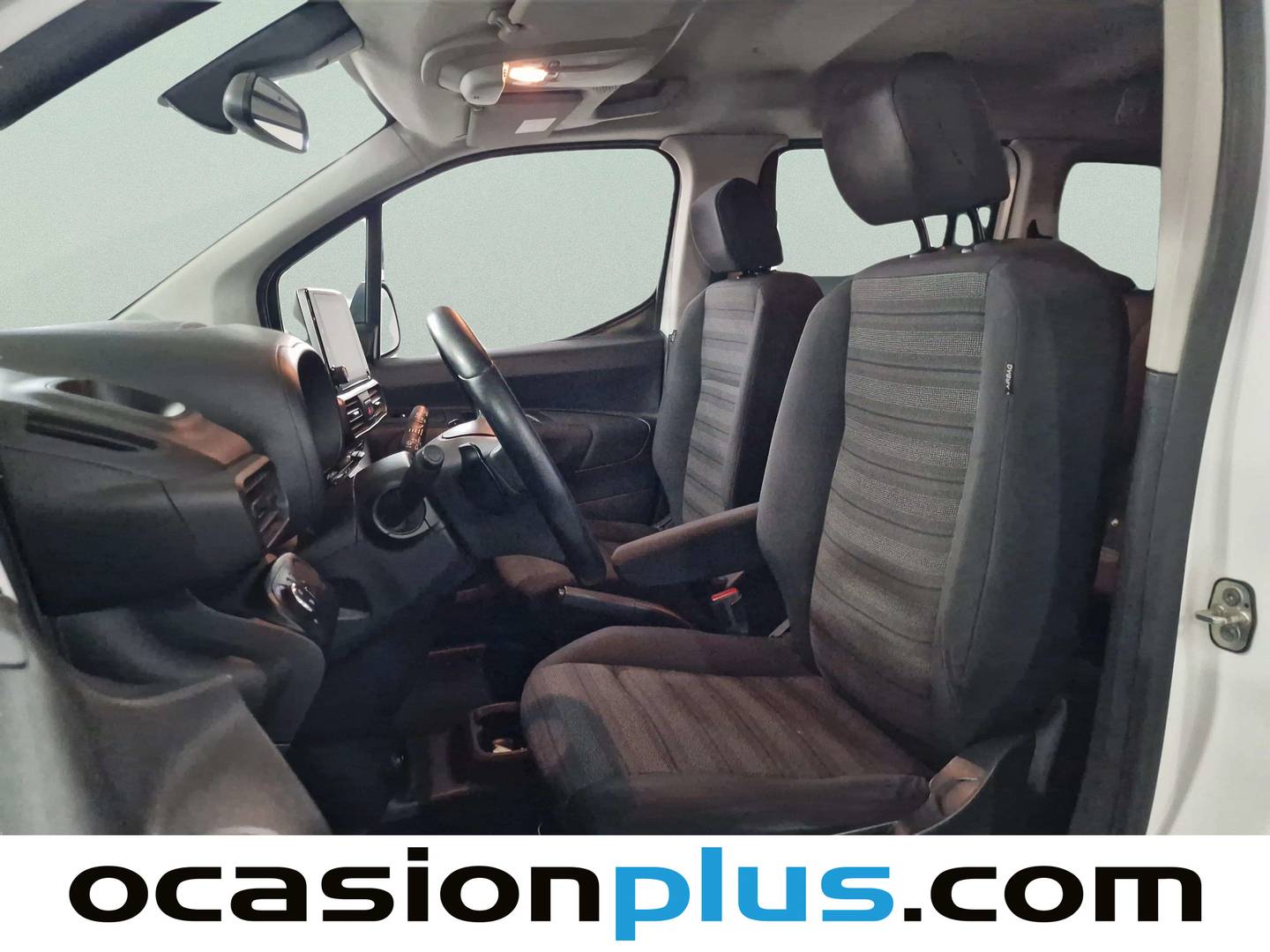 Foto asientos delanteros Opel Combo Life Opel Combo Life 1.5 TD S&S Selective XL Auto (130 CV)