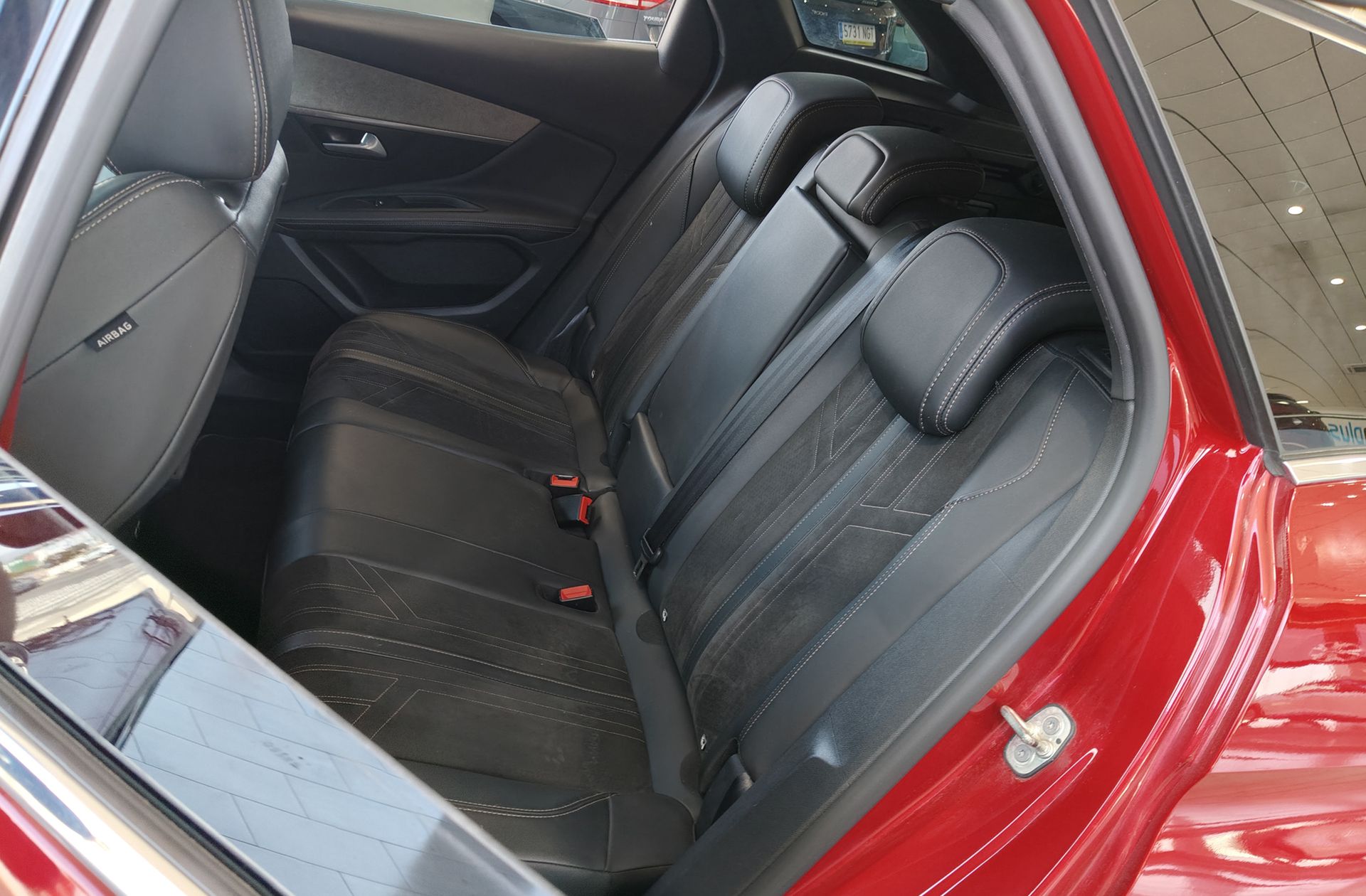 Peugeot 3008 PureTech 130 GT - foto 13